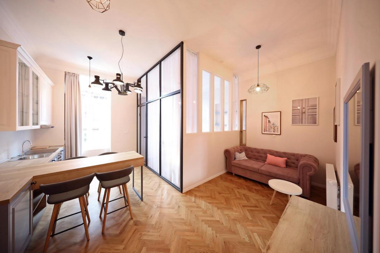Stay Swanky Bed & Breakfast Zágráb Kültér fotó
